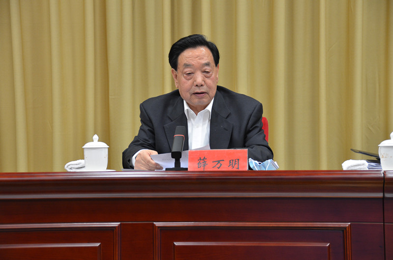 吕梁市关工委主任薛万明_副本.jpg